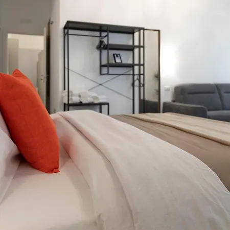 Couette-café Lostnaples 4*