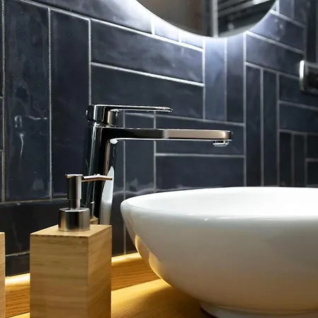 Lostnaples Oda ve Kahvaltı 4*