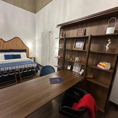 Oda ve Kahvaltı Lostnaples